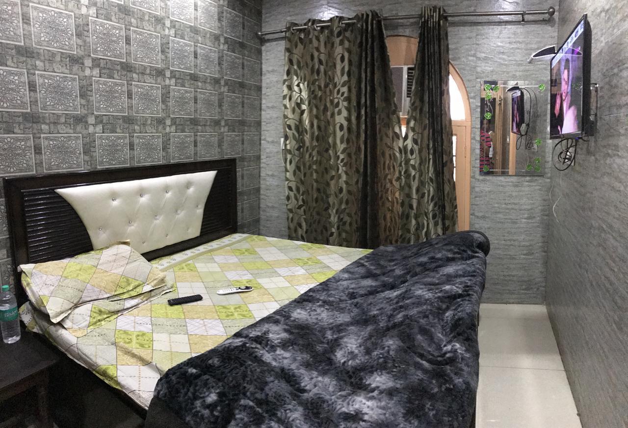 Hotel Prince Palace Патіала Екстер'єр фото